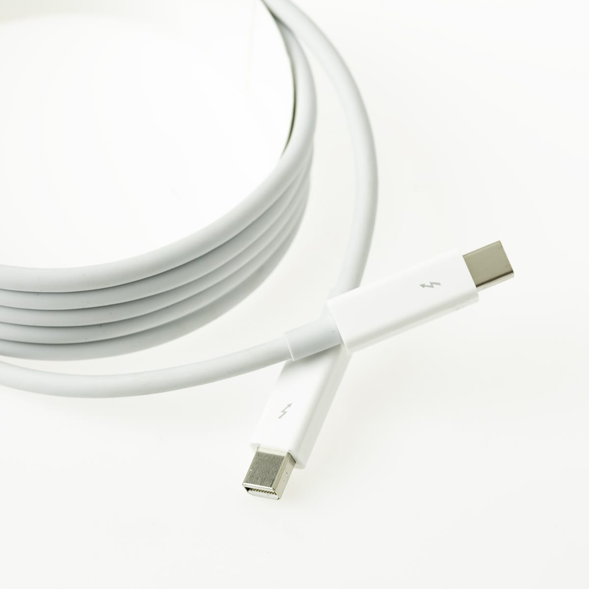 Apple  Thunderbolt Cable (1-2 m)